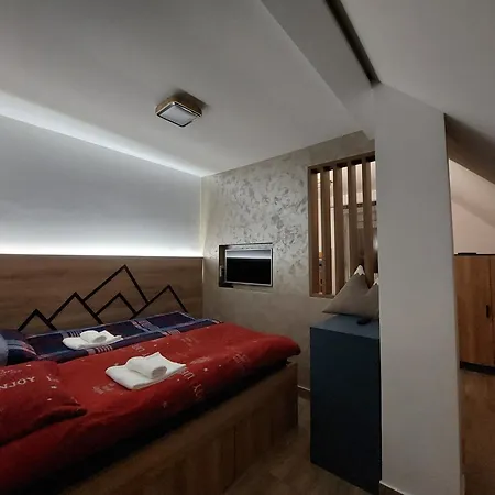Apartament Sapat Bora *