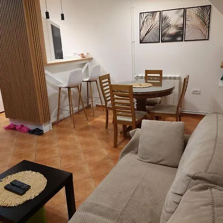 Sapat Bora Apartament