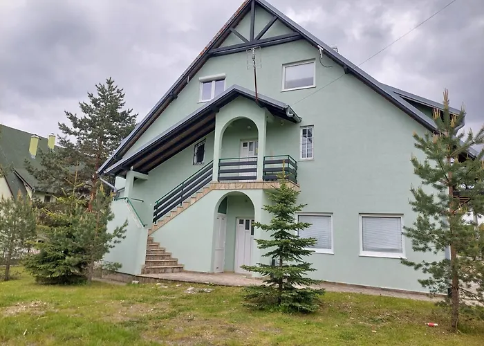 Sapat Bora * Дивчибаре