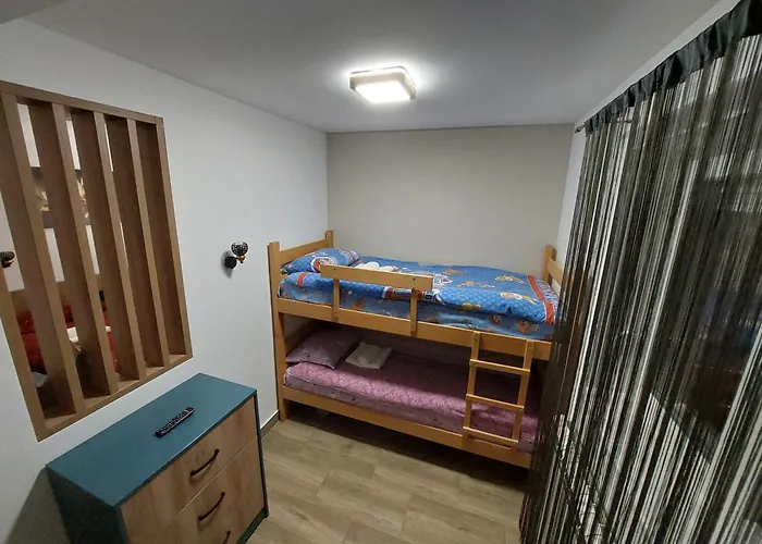 Sapat Bora * Дивчибаре